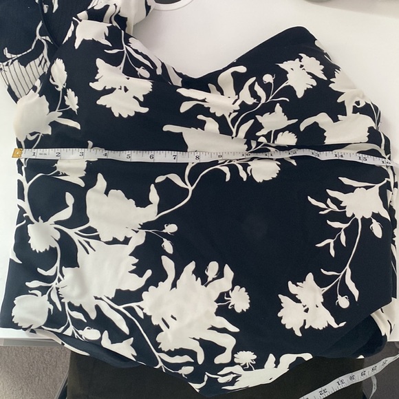 🖤Johanna Ortiz Swimsuit🖤 - Picture 9 of 10